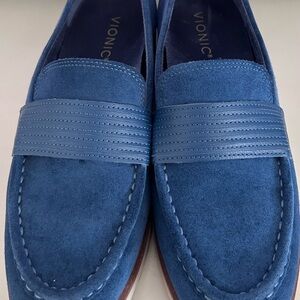 Vionic women’s Loafers Size 9